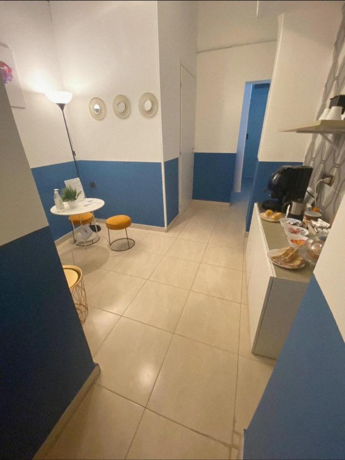 Domus Luigi Leone II Bed & Breakfast Naples Exterior photo